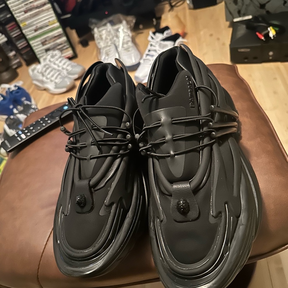 Men’s designer sneakers size 10 eur 43